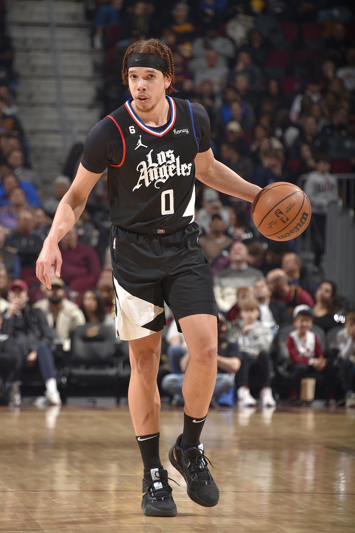 快船与后卫杰森-普雷斯顿达成训练营合约