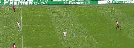 kaiyun-【意甲】莱昂+梅西亚斯建功 AC米兰2比0胜仍领先2分